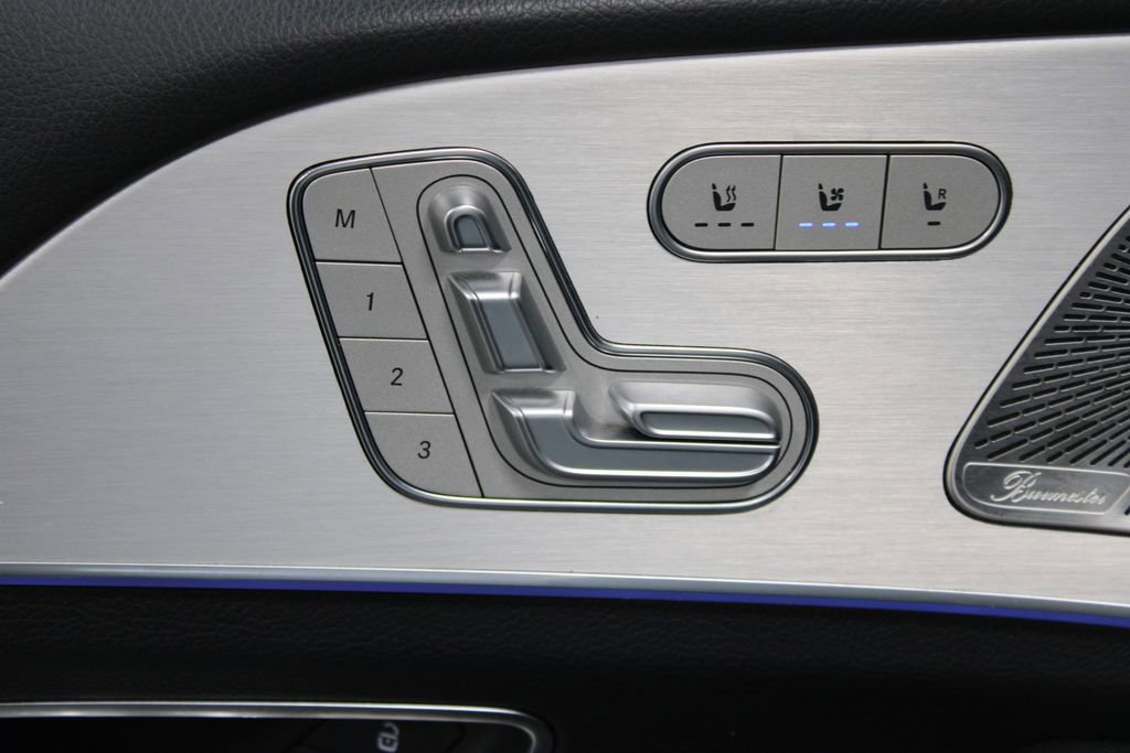 Used 2025 Mercedes-Benz GLS 450 4MATIC image 19