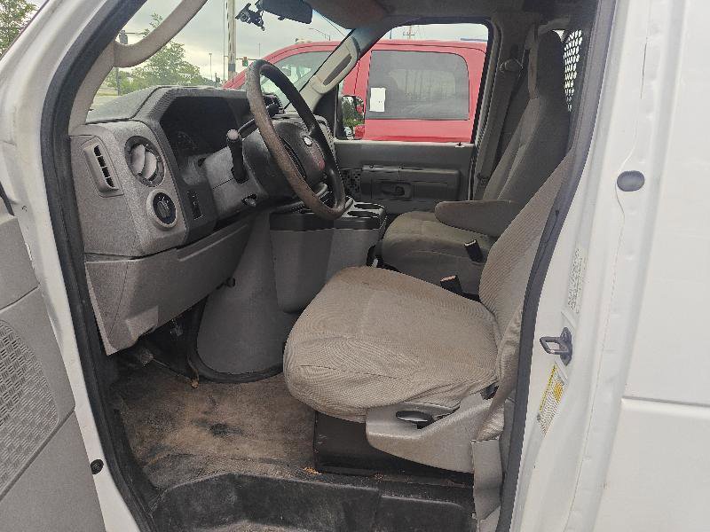 Used 2013 Ford E-250 and Econoline 250 w/ PWR Group image 6