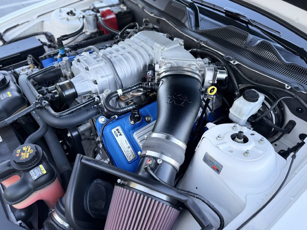 Used 2011 Ford Mustang Shelby GT500 w/ Electronics Pkg RWD image 30