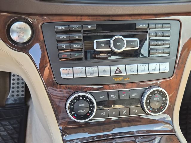 Used 2014 Mercedes-Benz SL 550 SL 550 2D Convertible image 29