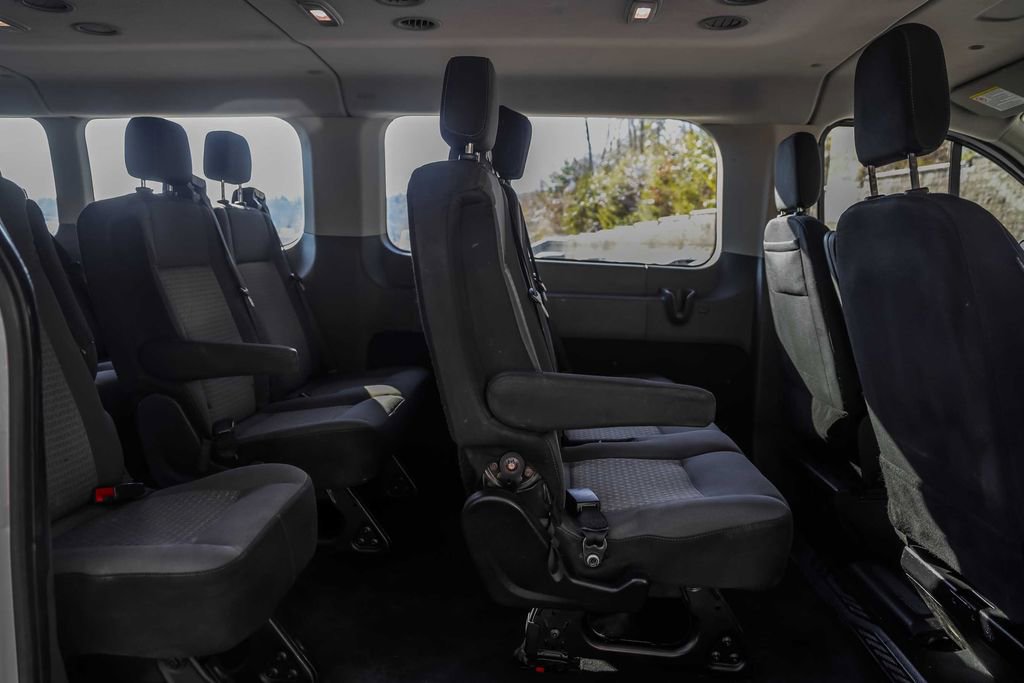 Used 2021 Ford Transit 350 XLT RWD image 20