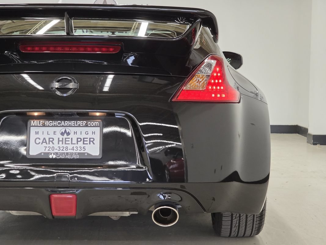 Used 2017 Nissan 370Z Coupe RWD image 47