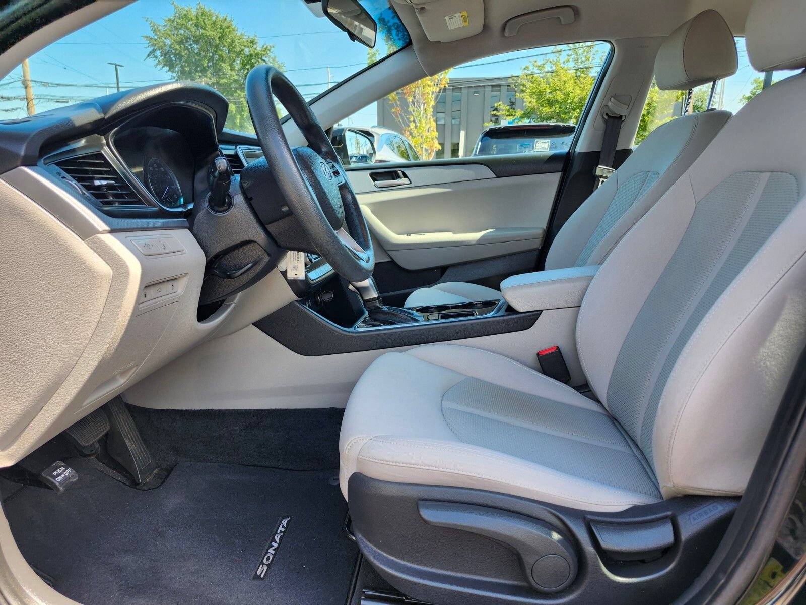 Used 2019 Hyundai Sonata SE FWD image 17