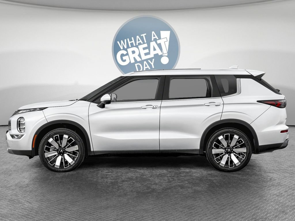 New 2026 Mitsubishi Outlander SE AWD/4WD image 3