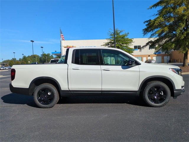 New 2026 Honda Ridgeline Black Edition image 3