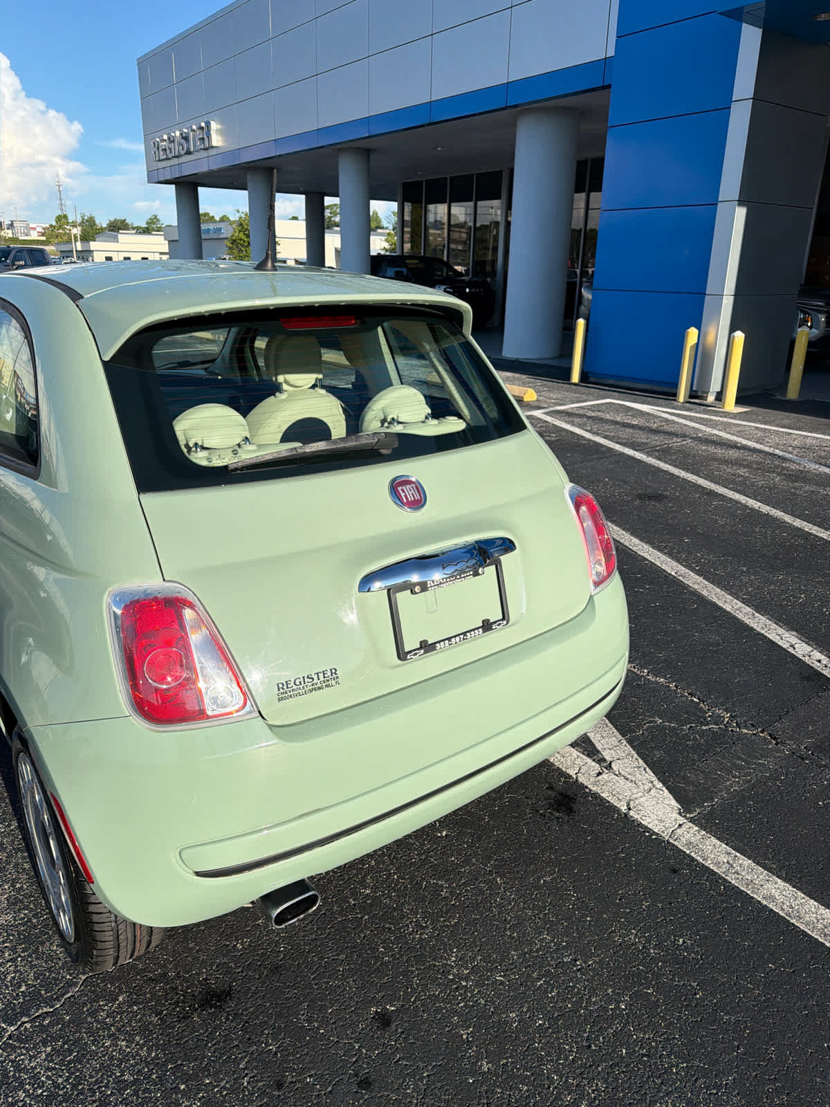 Used 2015 FIAT 500 Pop FWD image 4