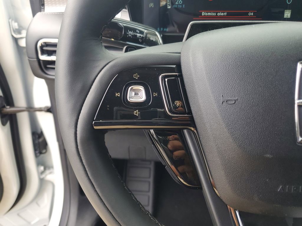 New 2025 Lincoln Corsair Reserve w/ Equipment Group 202A image 25