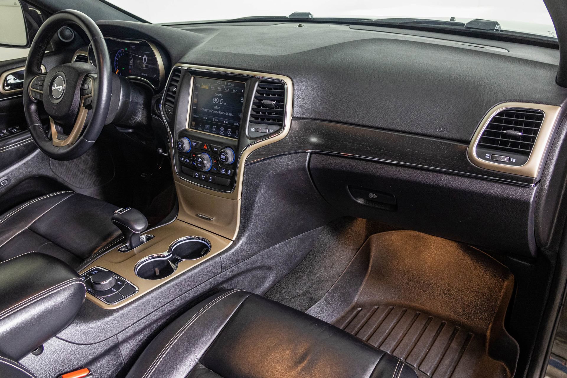 Used 2015 Jeep Grand Cherokee Limited image 50