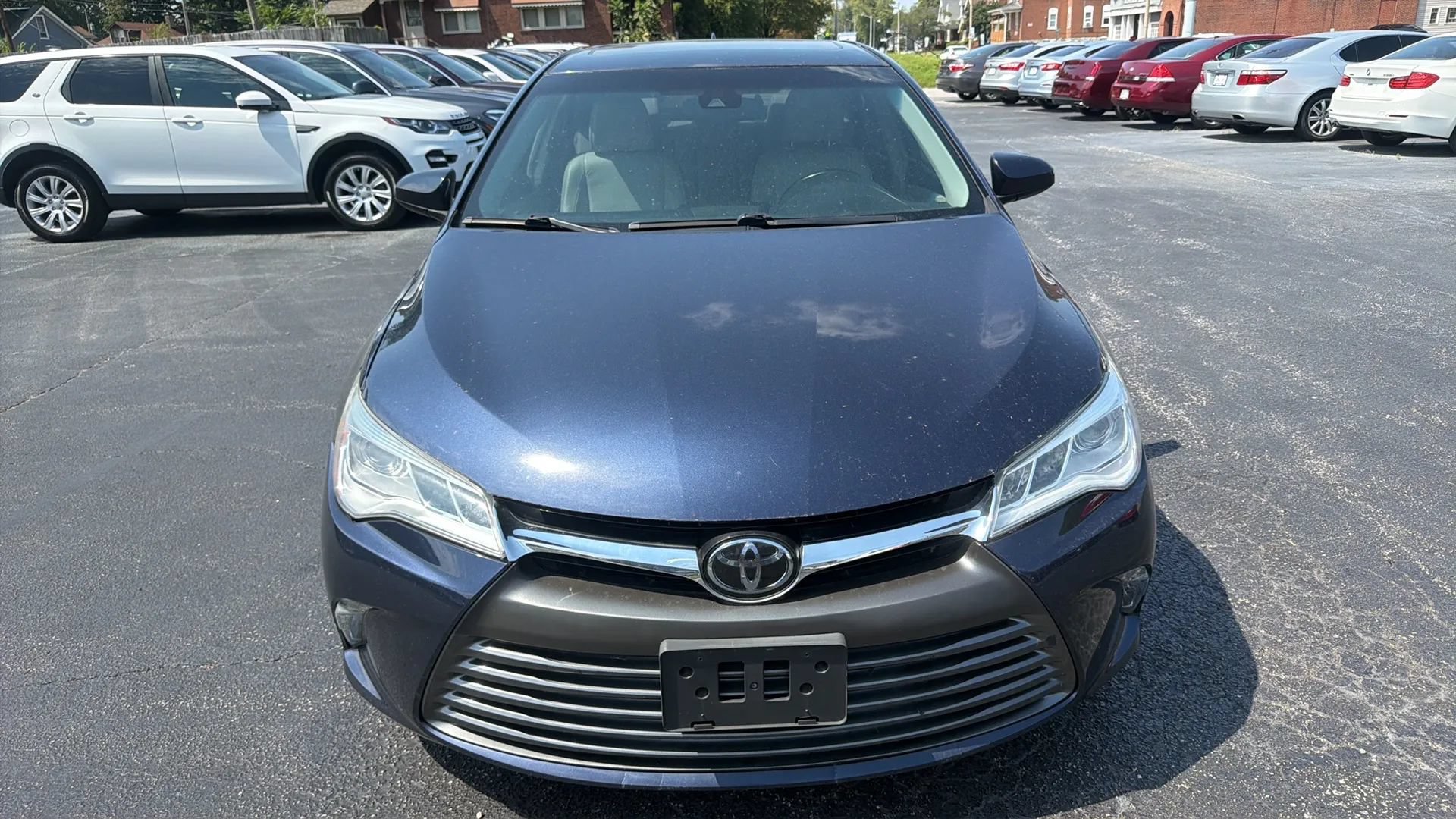 Used 2015 Toyota Camry XLE w/ Advanced Technology Package FWD image 2