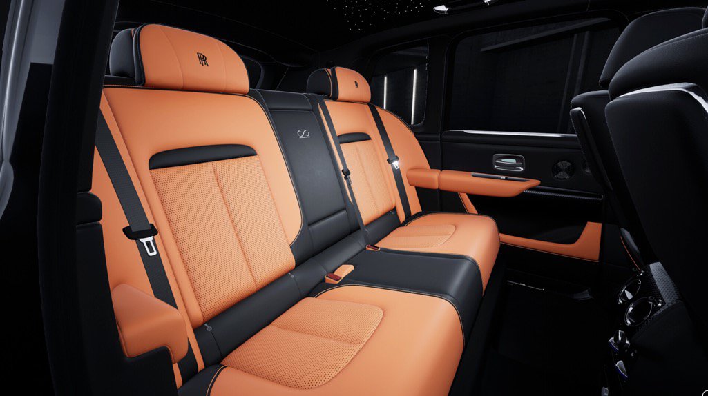 New 2027 Rolls-Royce Cullinan Black Badge AWD/4WD image 8