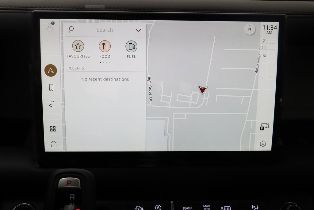 New 2024 Land Rover Defender 110 SE image 10