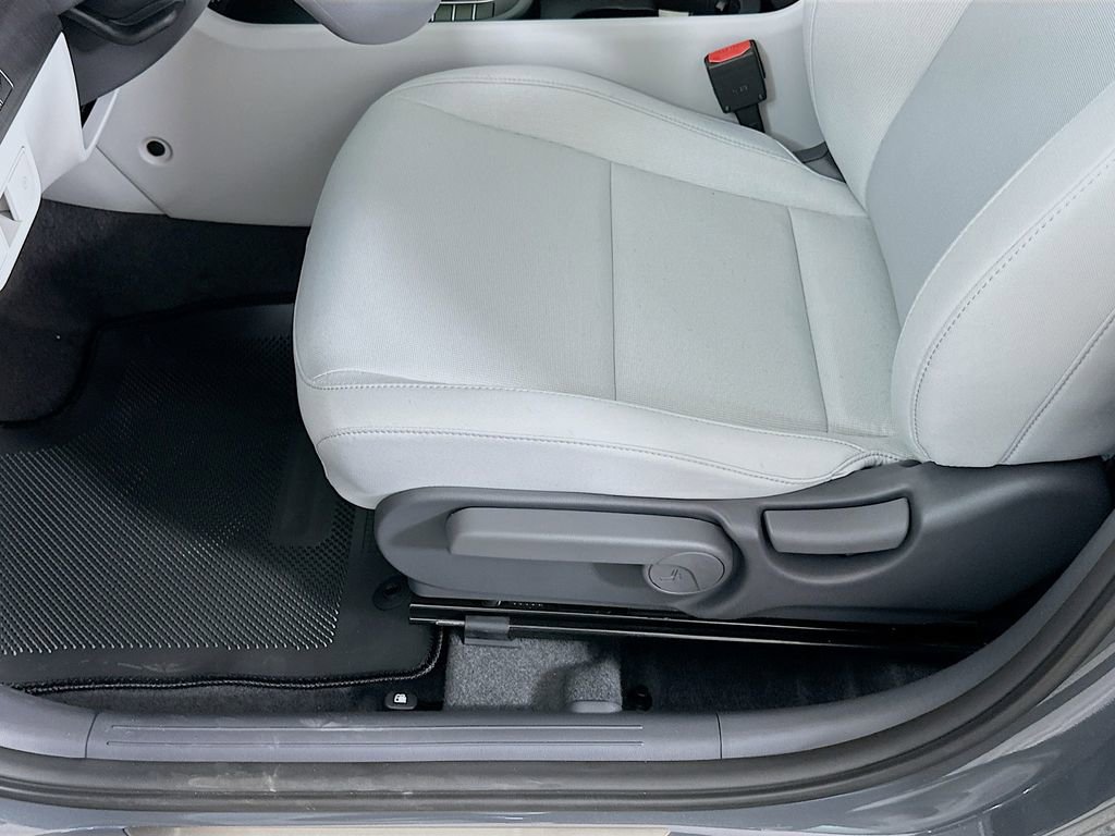 New 2026 Hyundai Kona SE image 19