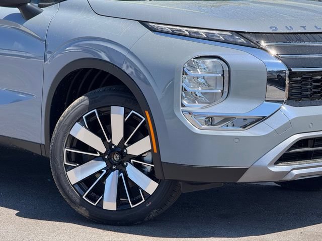 New 2026 Mitsubishi Outlander SE FWD image 2