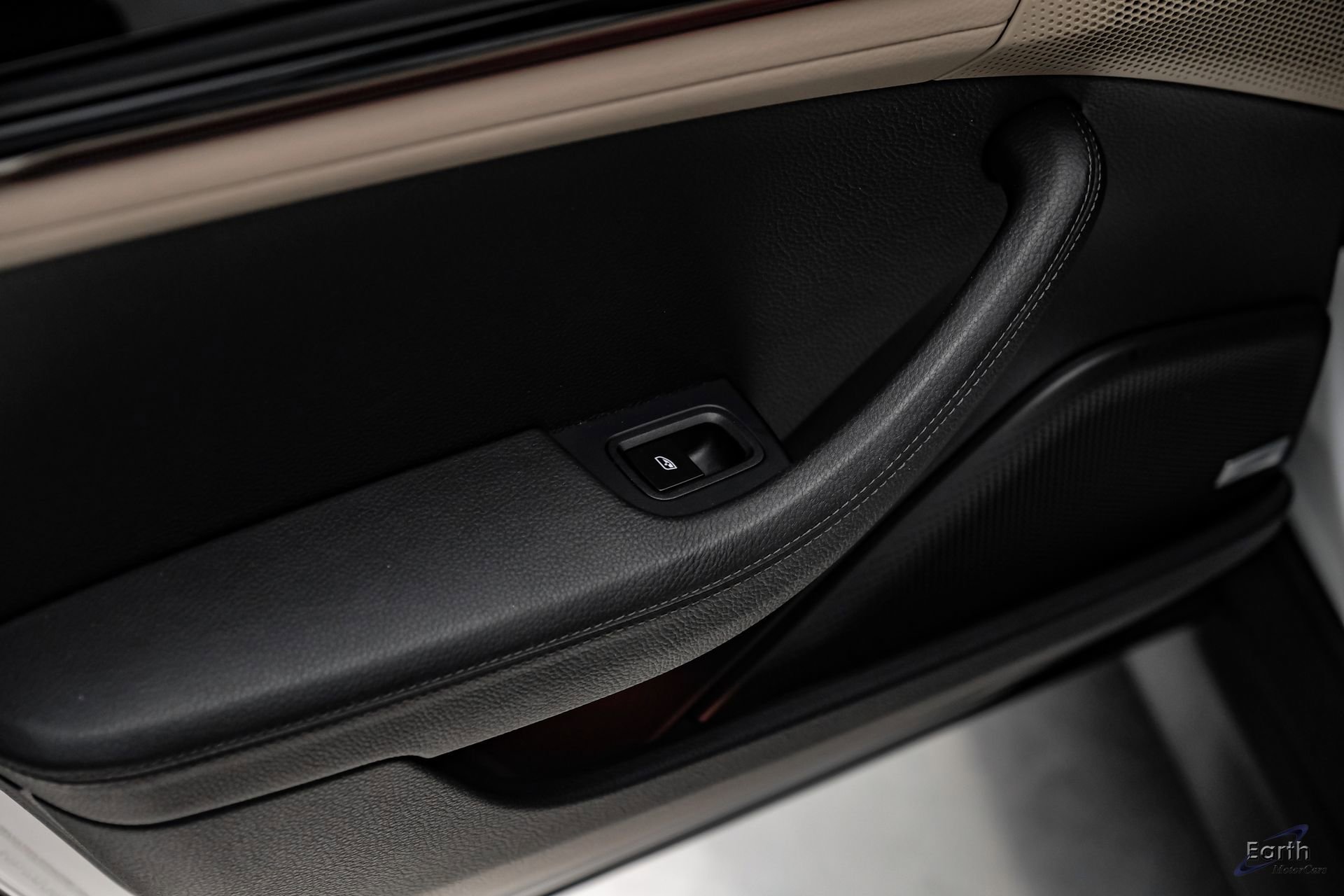 Used 2025 Porsche Panamera w/ Premium Package image 83