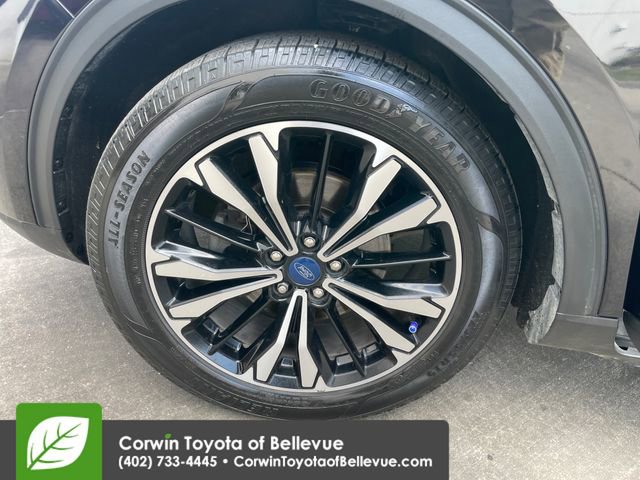 Used 2022 Ford Escape SE w/ SE Sport Appearance Package FWD image 25