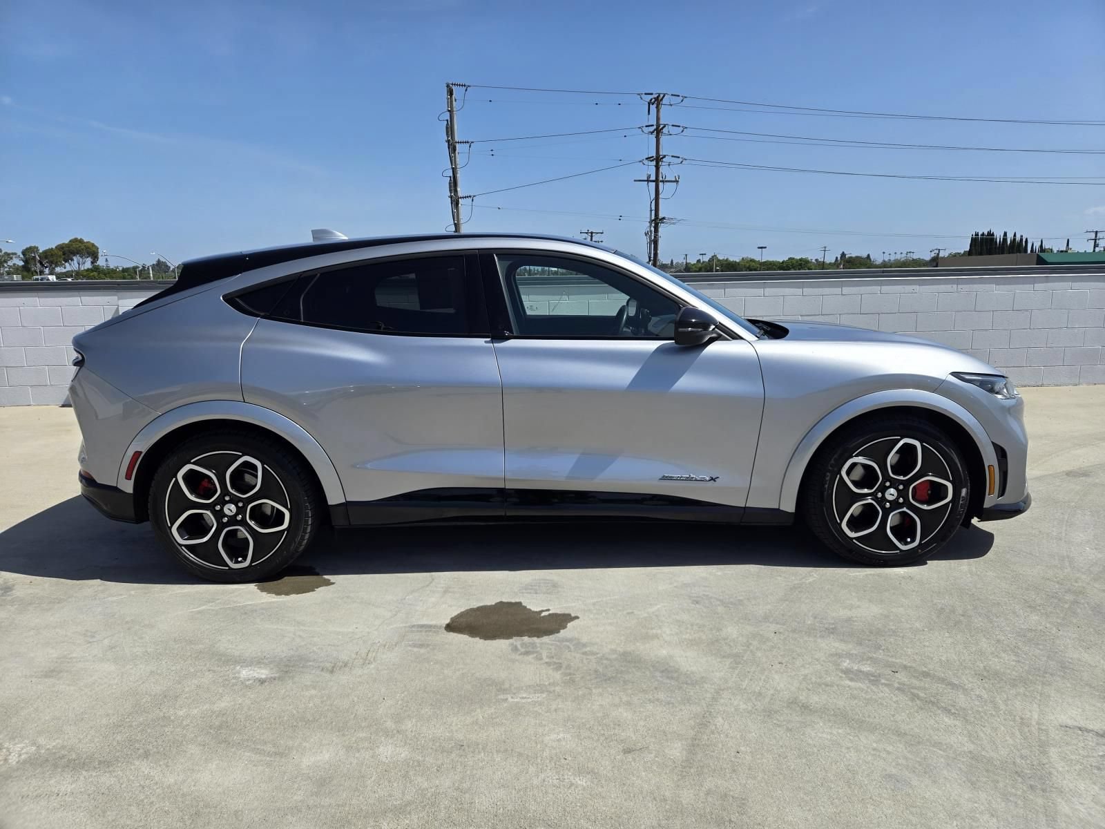 Used 2021 Ford Mustang Mach-E GT AWD/4WD image 2
