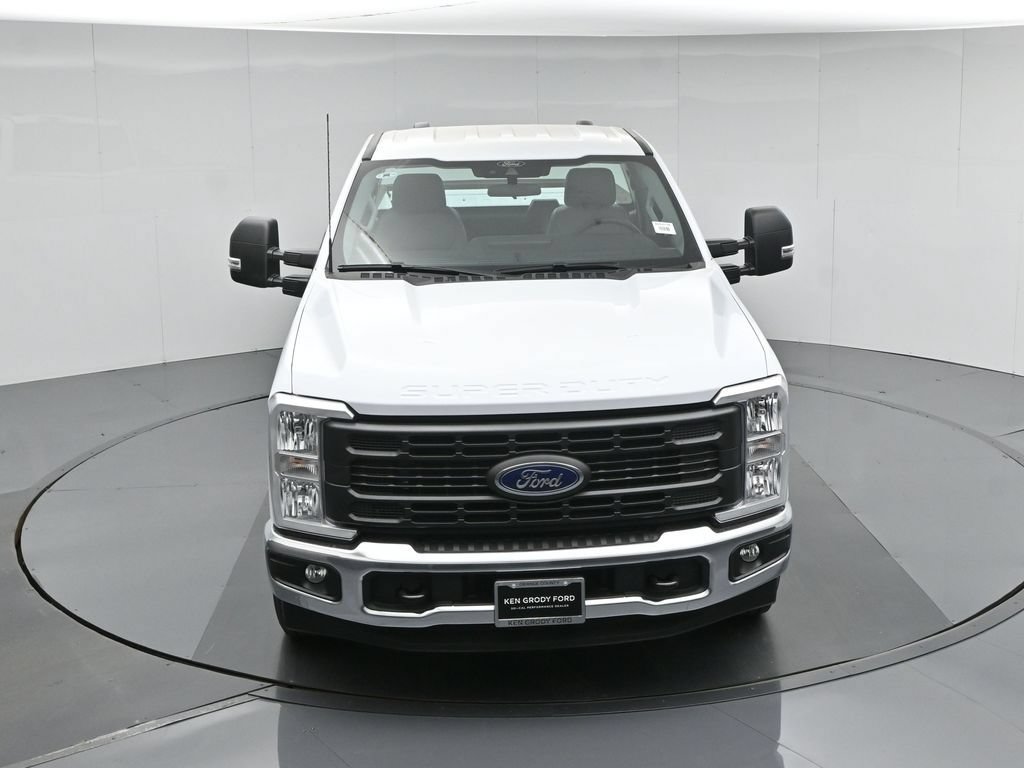 New 2026 Ford F350 XL w/ XL Chrome Package RWD image 32