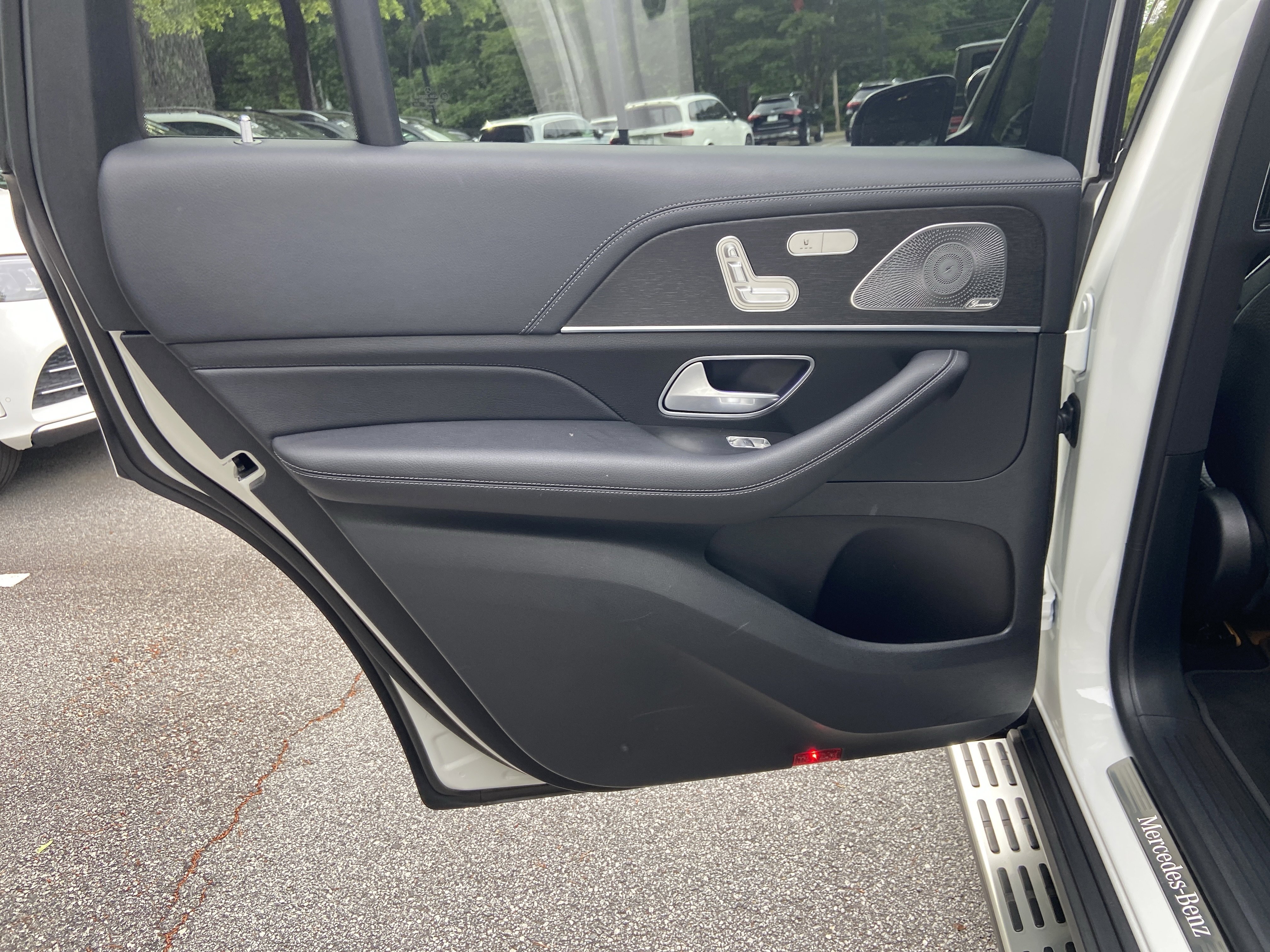 Certified 2025 Mercedes-Benz GLS 580 4MATIC image 40