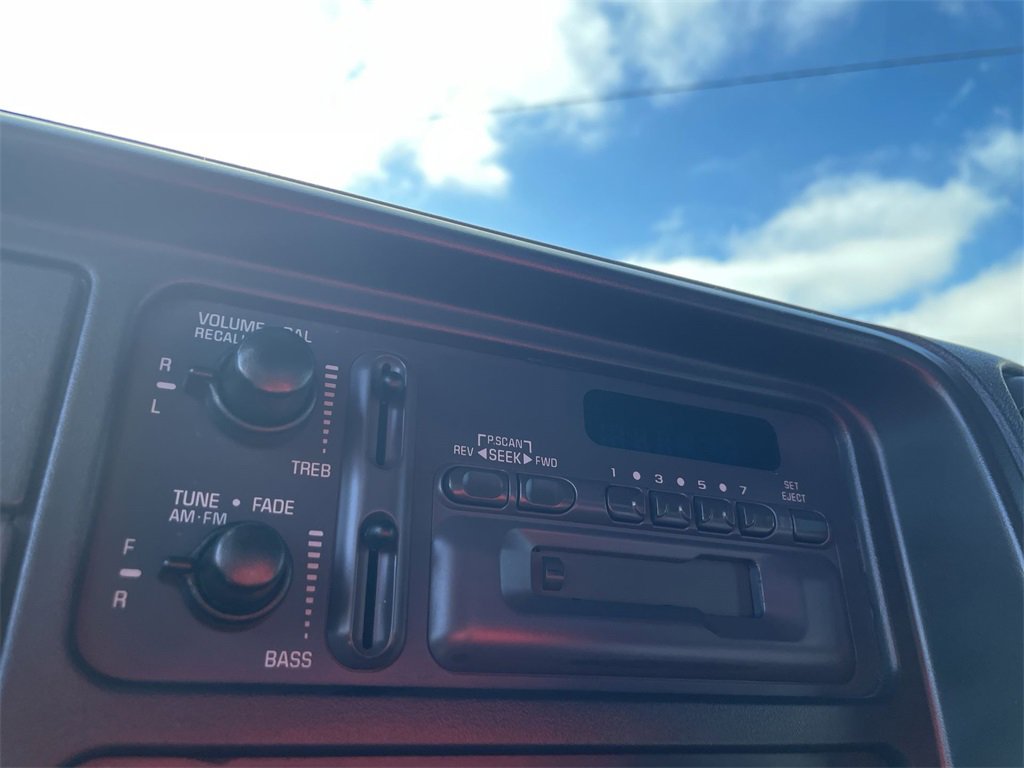 Used 1996 Chevrolet Silverado 1500 4x4 Regular Cab image 22