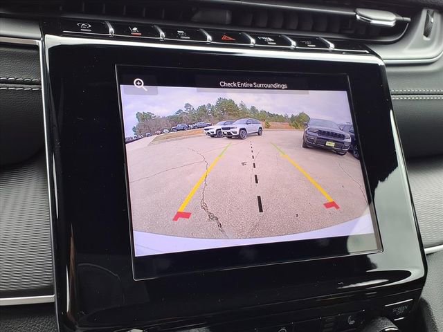 New 2025 Jeep Grand Cherokee Altitude image 27