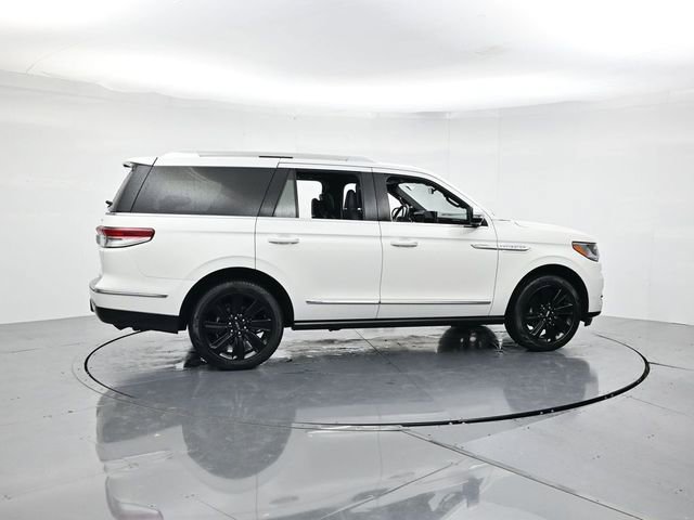 Used 2024 Lincoln Navigator Reserve video 2
