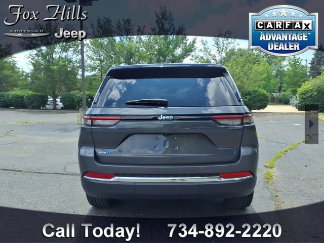 Used 2024 Jeep Grand Cherokee Limited 4xe w/ Trailer Tow Package AWD/4WD image 7