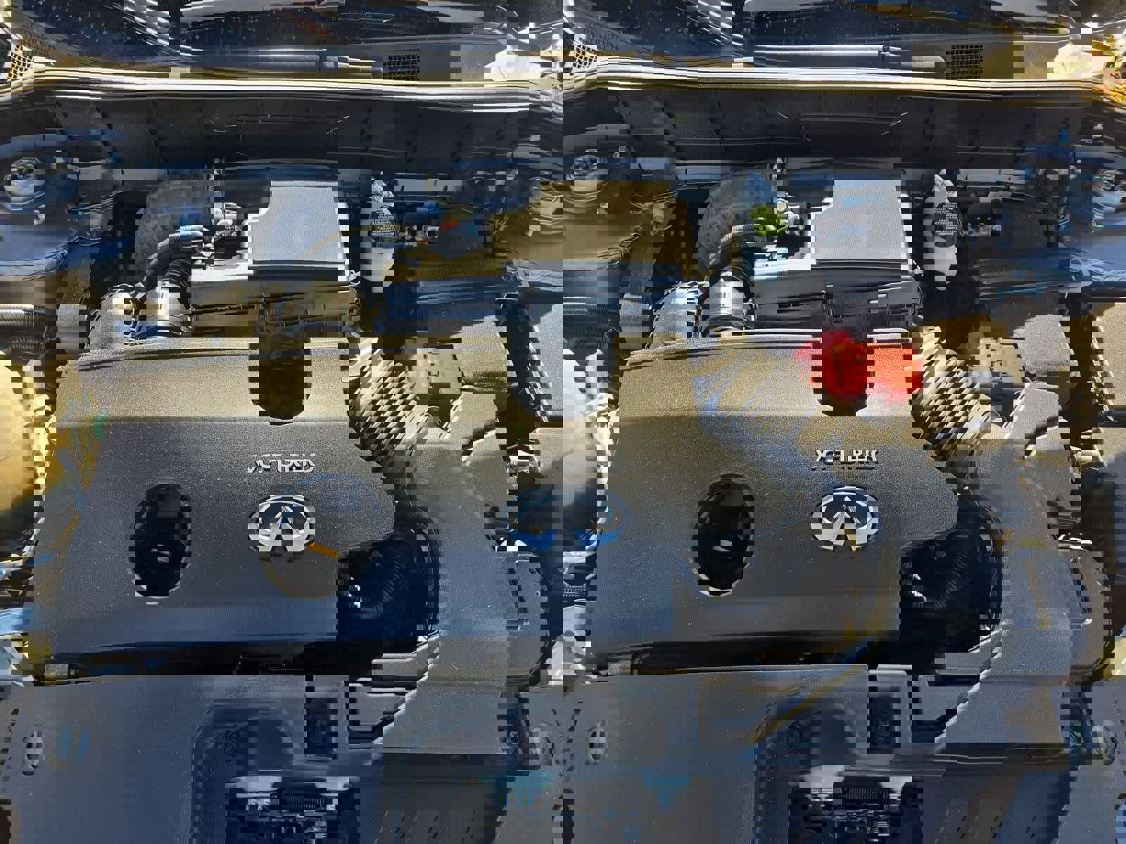 Used 2019 INFINITI QX50 Essential w/ Sensory Package image 14