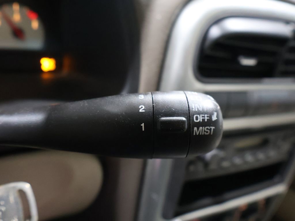 Used 2004 Saturn L-Series L300 image 30