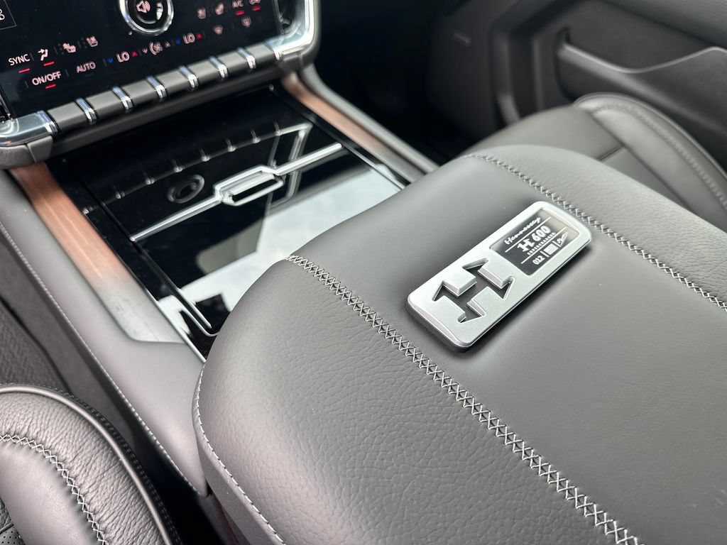 New 2026 GMC Yukon Denali w/ Sun & Power Step Package AWD/4WD image 32