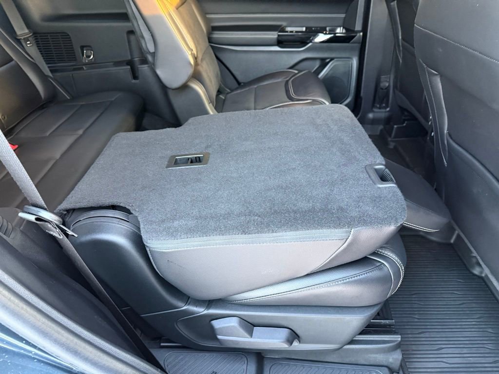 Used 2022 Ford Explorer ST image 26