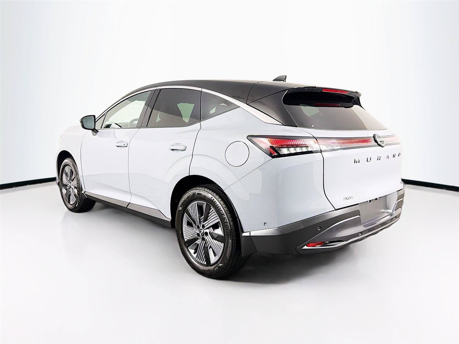 Used 2025 Nissan Murano SL AWD/4WD image 9