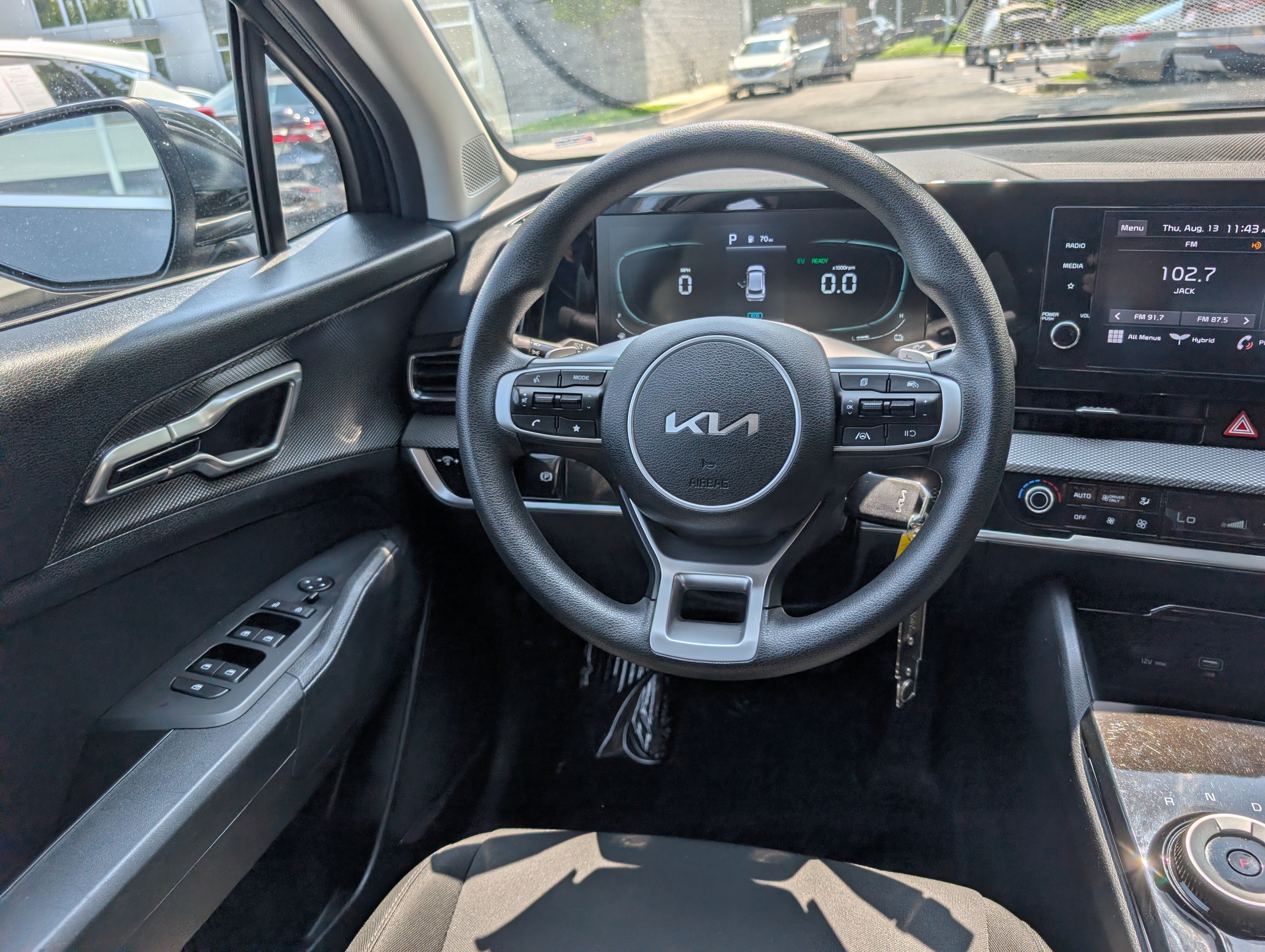Used 2023 Kia Sportage LX AWD/4WD image 17