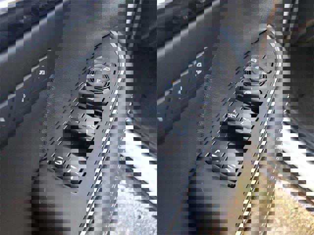 Used 2021 Buick Envision Essence image 72