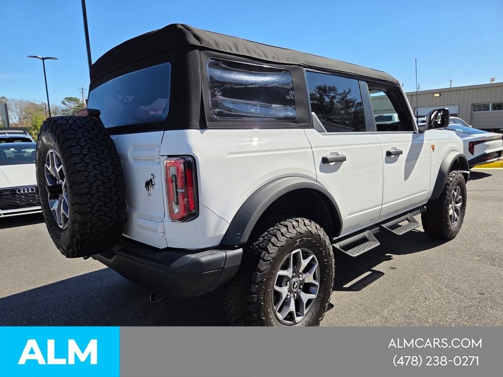 Used 2024 Ford Bronco Badlands image 13