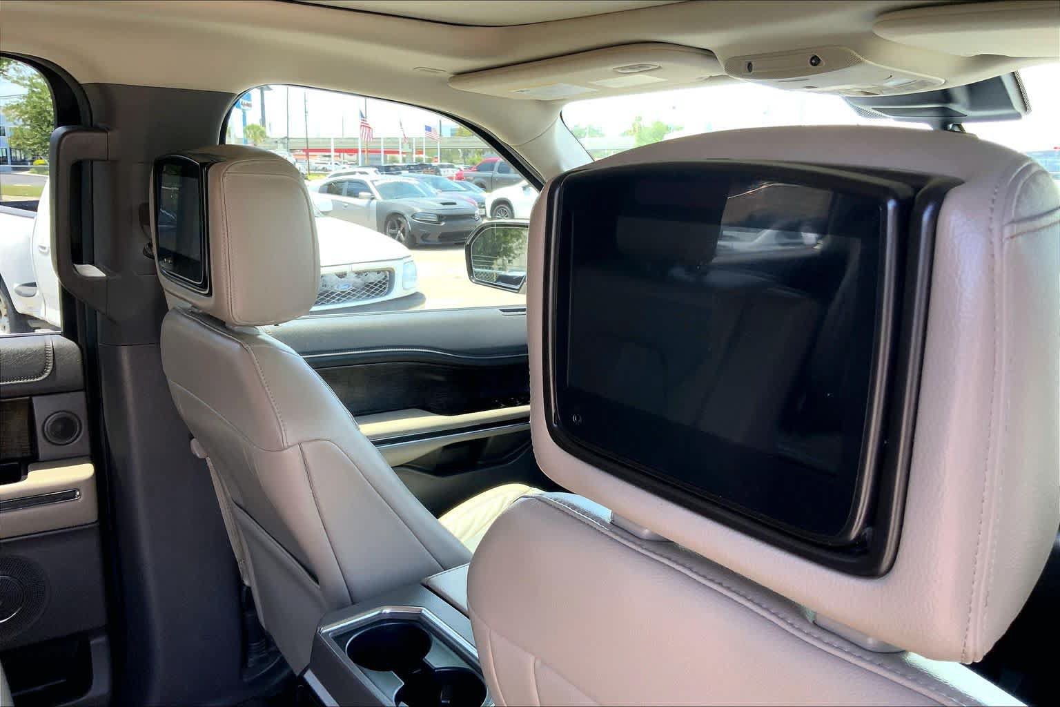 Used 2019 Ford Expedition Limited w/ Equipment Group 302A RWD image 34