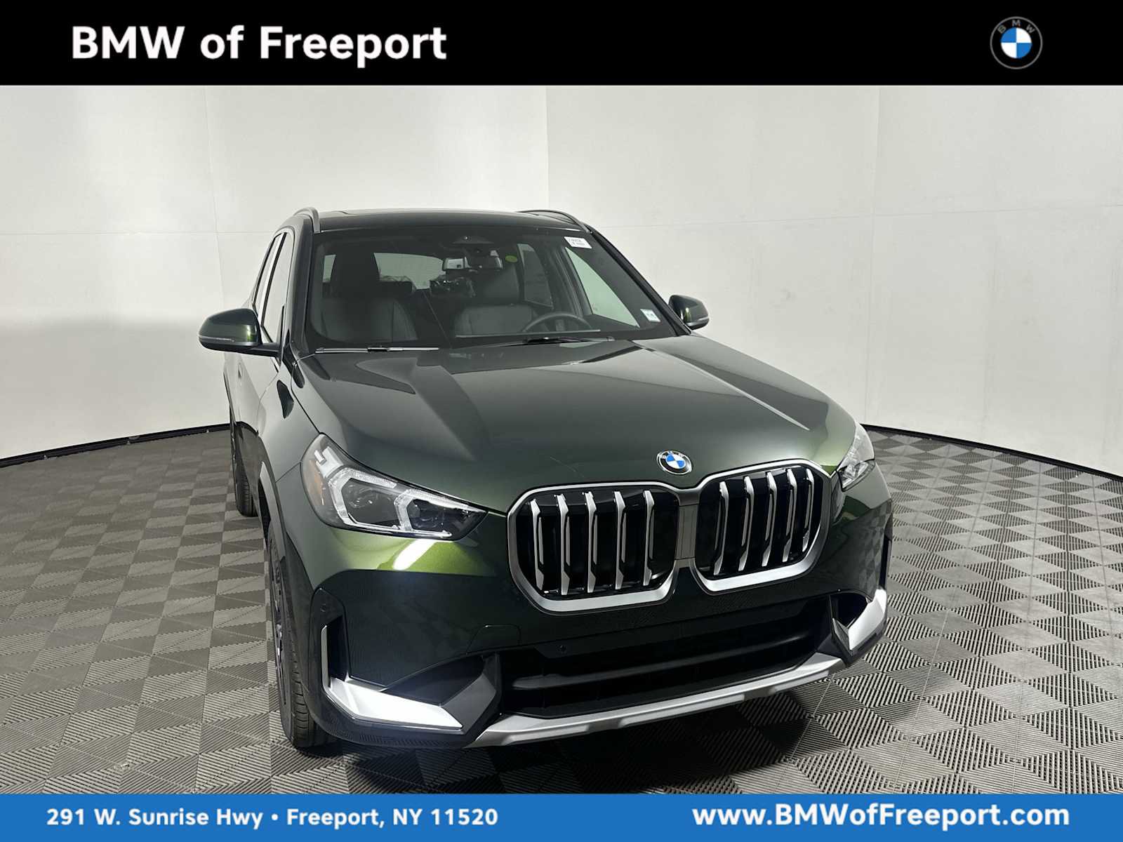New 2025 BMW X1 xDrive28i w/ Convenience Package