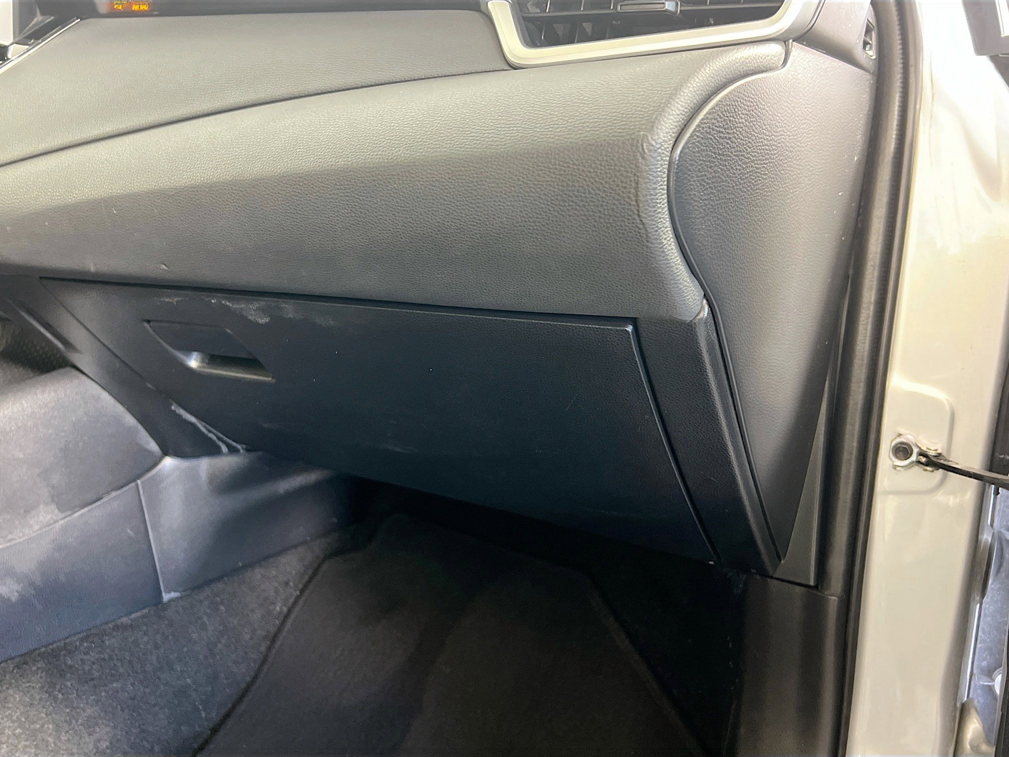 Used 2021 Toyota Corolla LE image 33