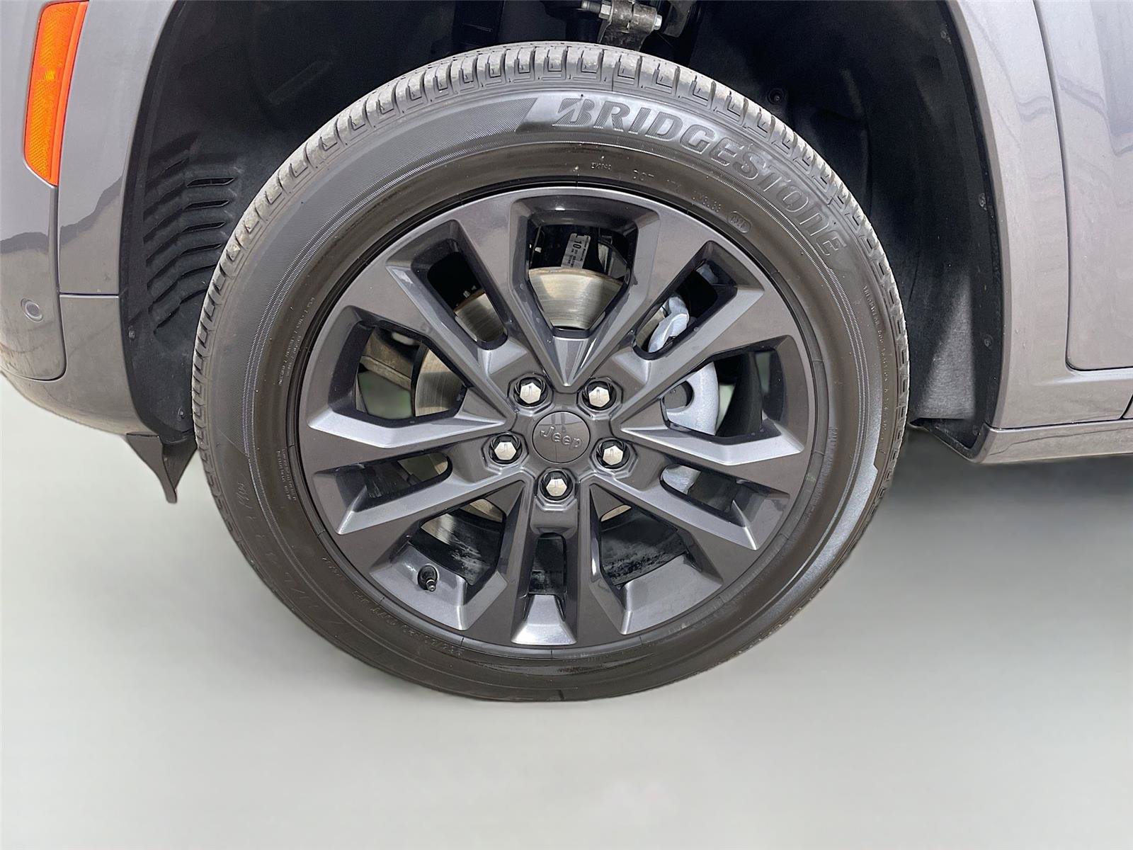 Used 2026 Jeep Grand Cherokee Limited AWD/4WD image 30