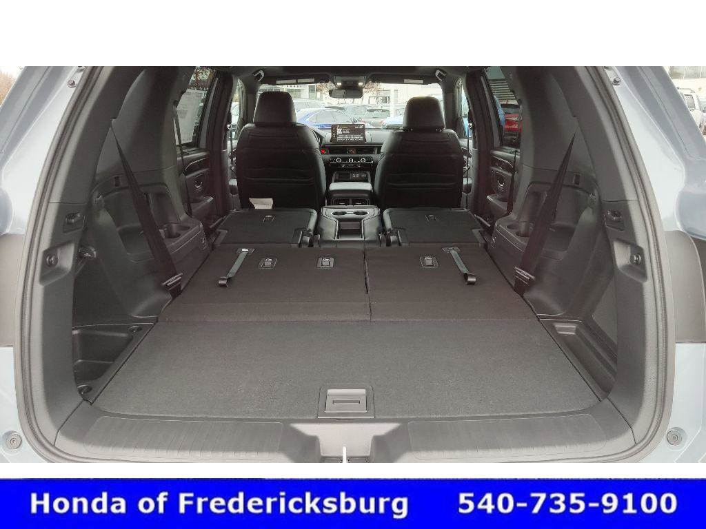 Certified 2025 Honda Pilot Black Edition image 46
