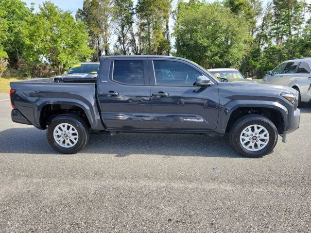 Used 2024 Toyota Tacoma SR5 image 9