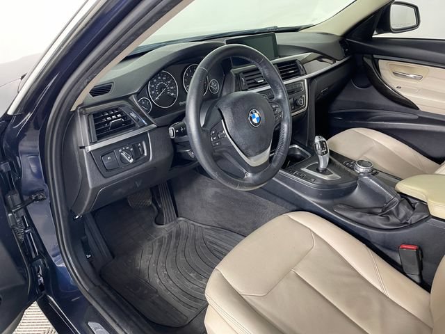 Used 2015 BMW 328i xDrive Sedan AWD/4WD image 3
