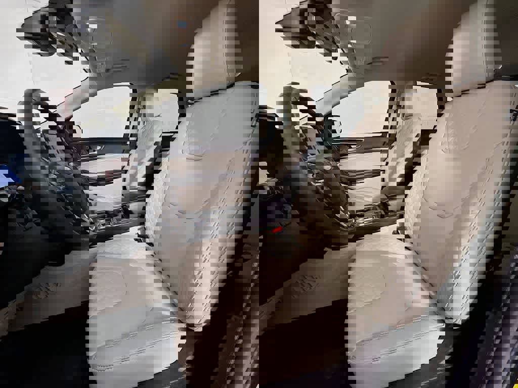 Certified 2024 Ford Edge Titanium image 12