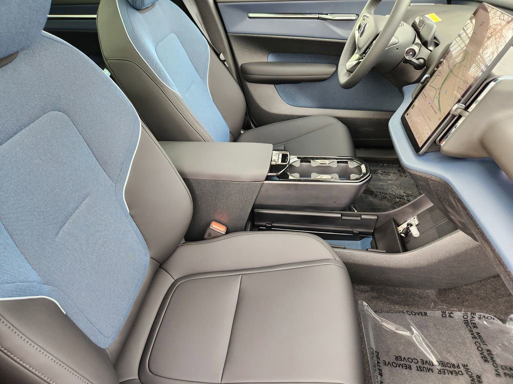 New 2026 Volvo EX30 Plus w/ Climate Package image 5