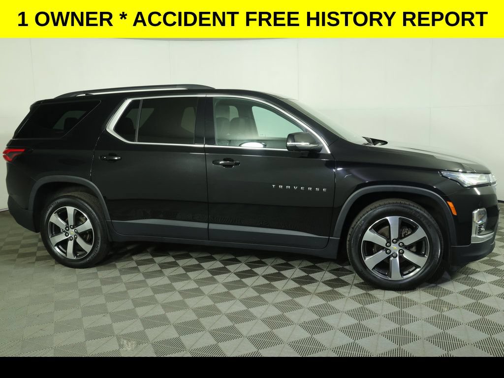 Certified 2023 Chevrolet Traverse LT w/ LT Premium Package AWD/4WD image 2