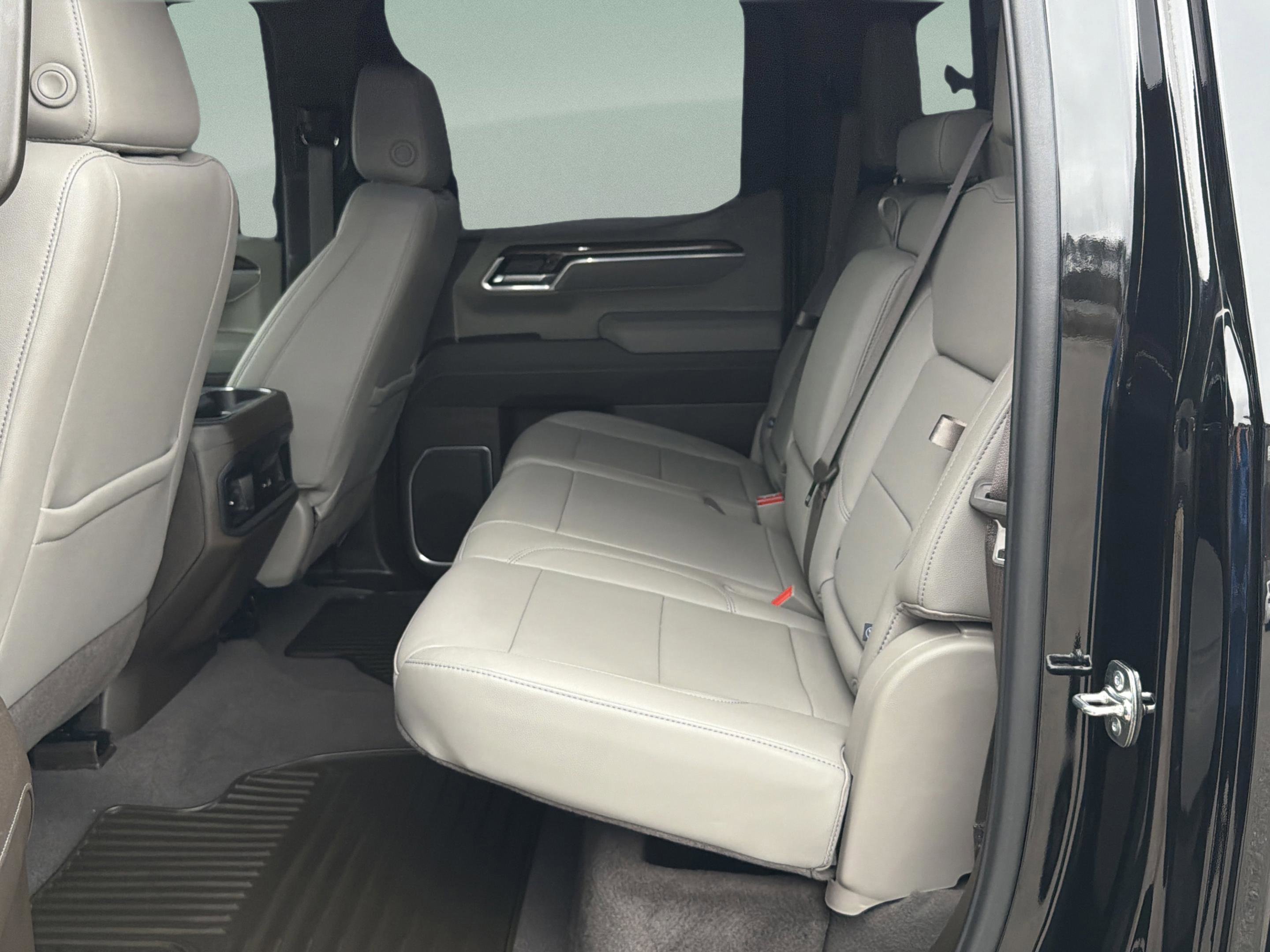 Used 2026 Chevrolet Silverado 1500 LT w/ All Star Edition Plus image 19