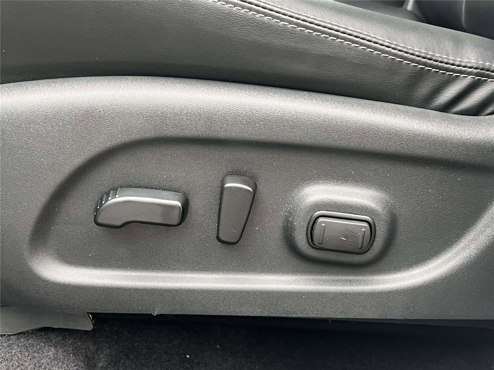 Certified 2024 Nissan Murano SV image 24