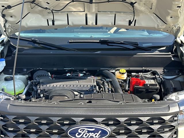 New 2025 Ford Maverick Lariat w/ 4K Tow Package image 40