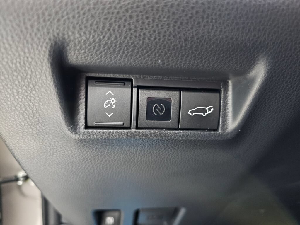 Used 2026 Toyota RAV4 XLE Premium AWD/4WD image 23