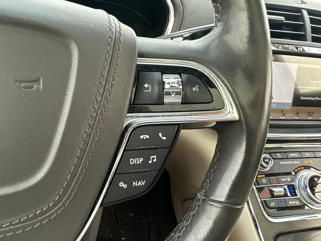 Used 2017 Lincoln Continental Reserve w/ Technology Package AWD/4WD image 23