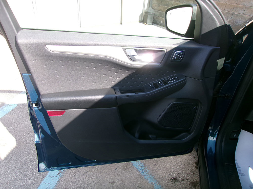 Used 2020 Ford Escape SEL image 17